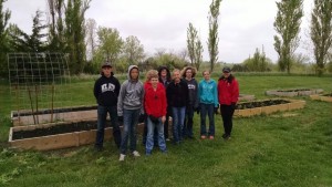 Community Garden Workers 042916